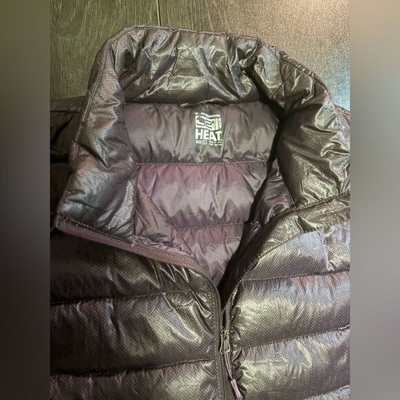 32Degrees Heat Down Filled Vest Large Burgundy - Picture 2 of 3